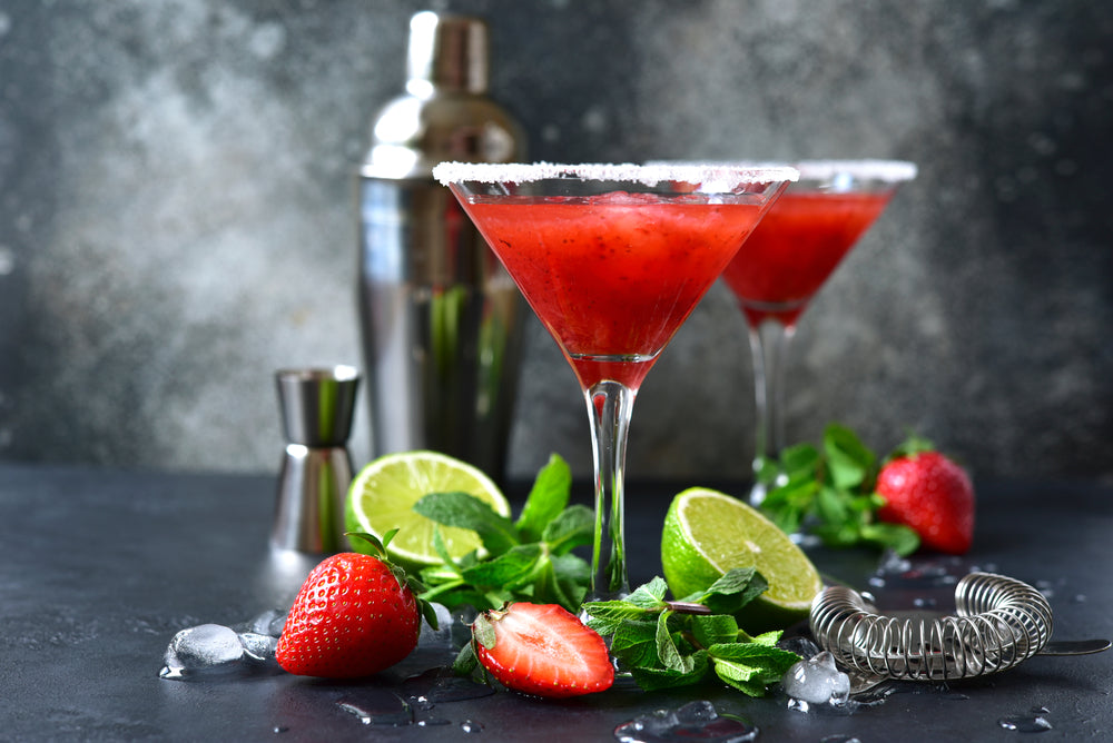 Alkoholfreie Margarita mit Passionsfrucht und Erdbeeren