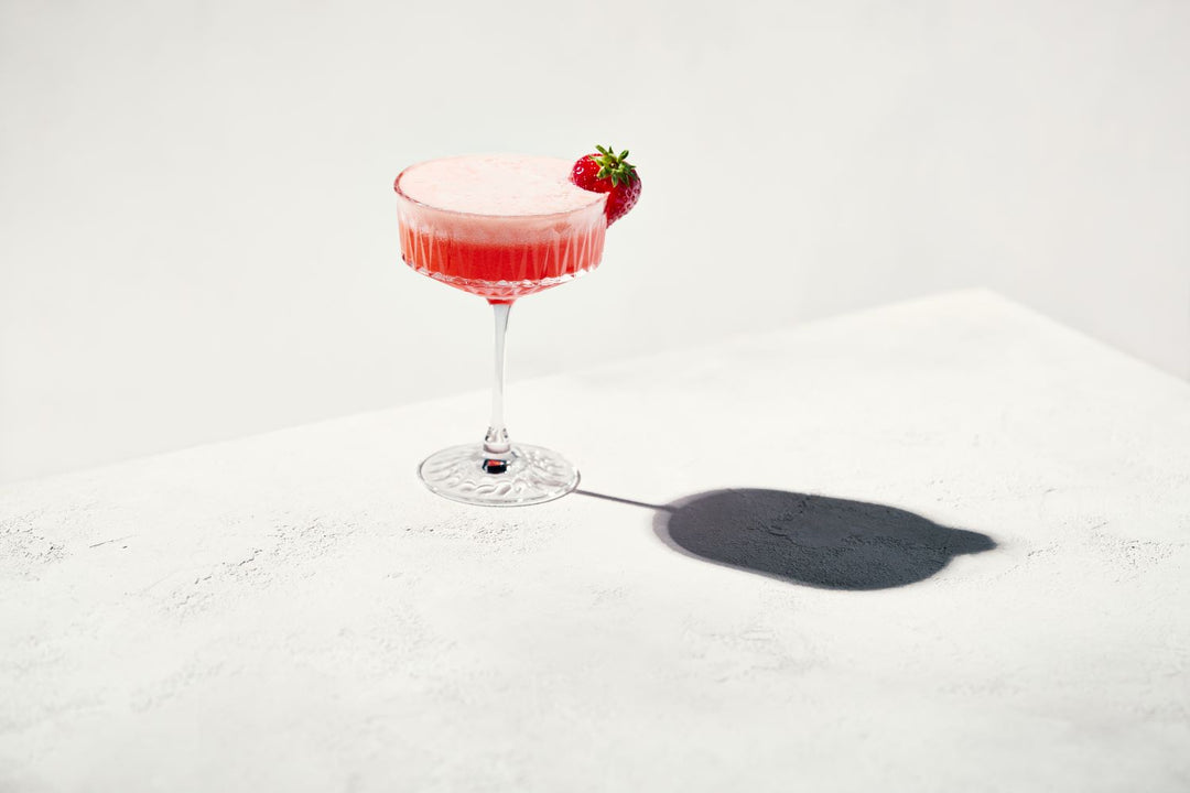 Alkoholfreie Cocktails - NONA Spritz Strawberry Smash